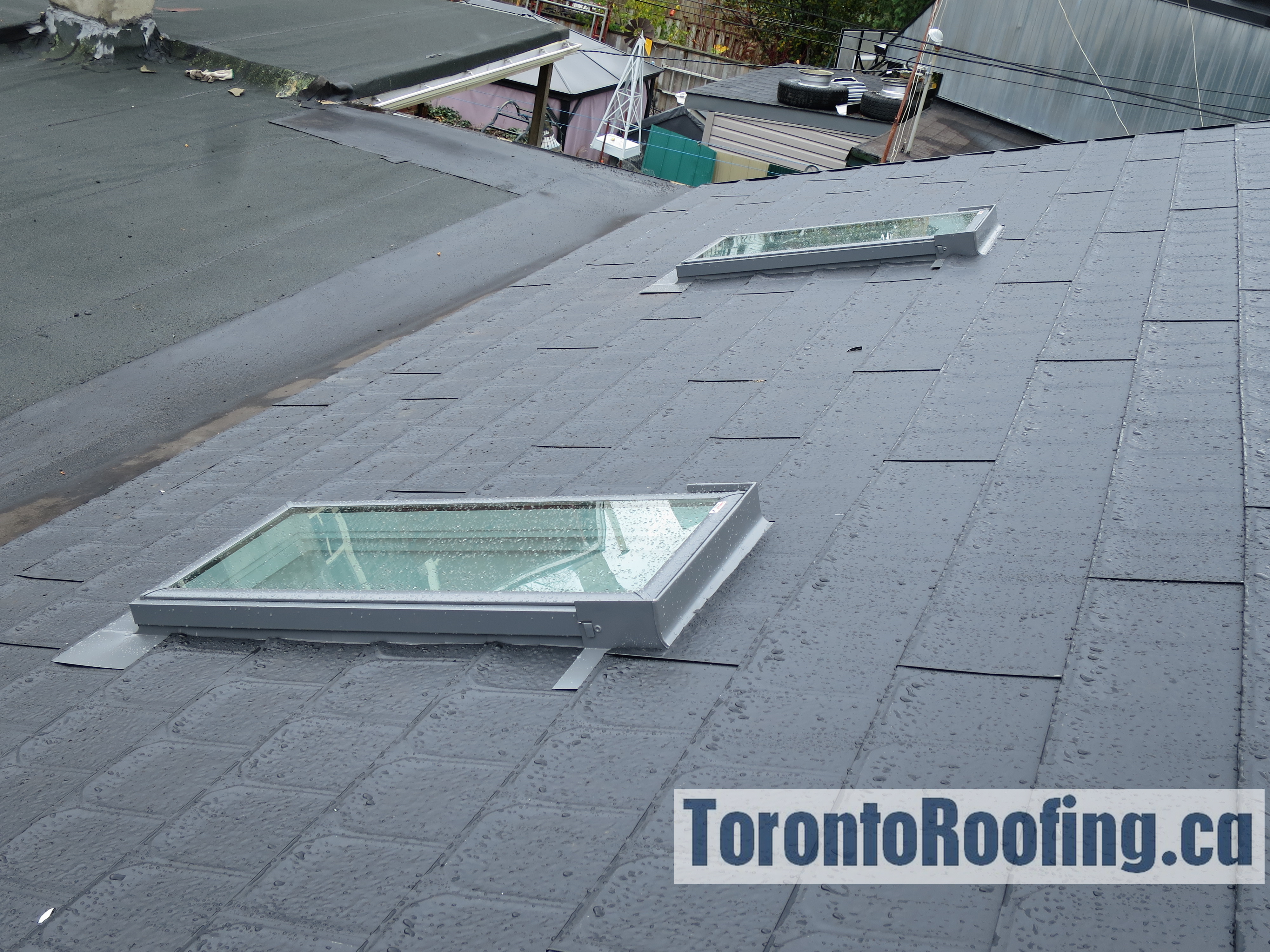 Toronto,roofing,metal,shingles,contractor,roof,installation,asphalt,shake,slate,steel,replacement