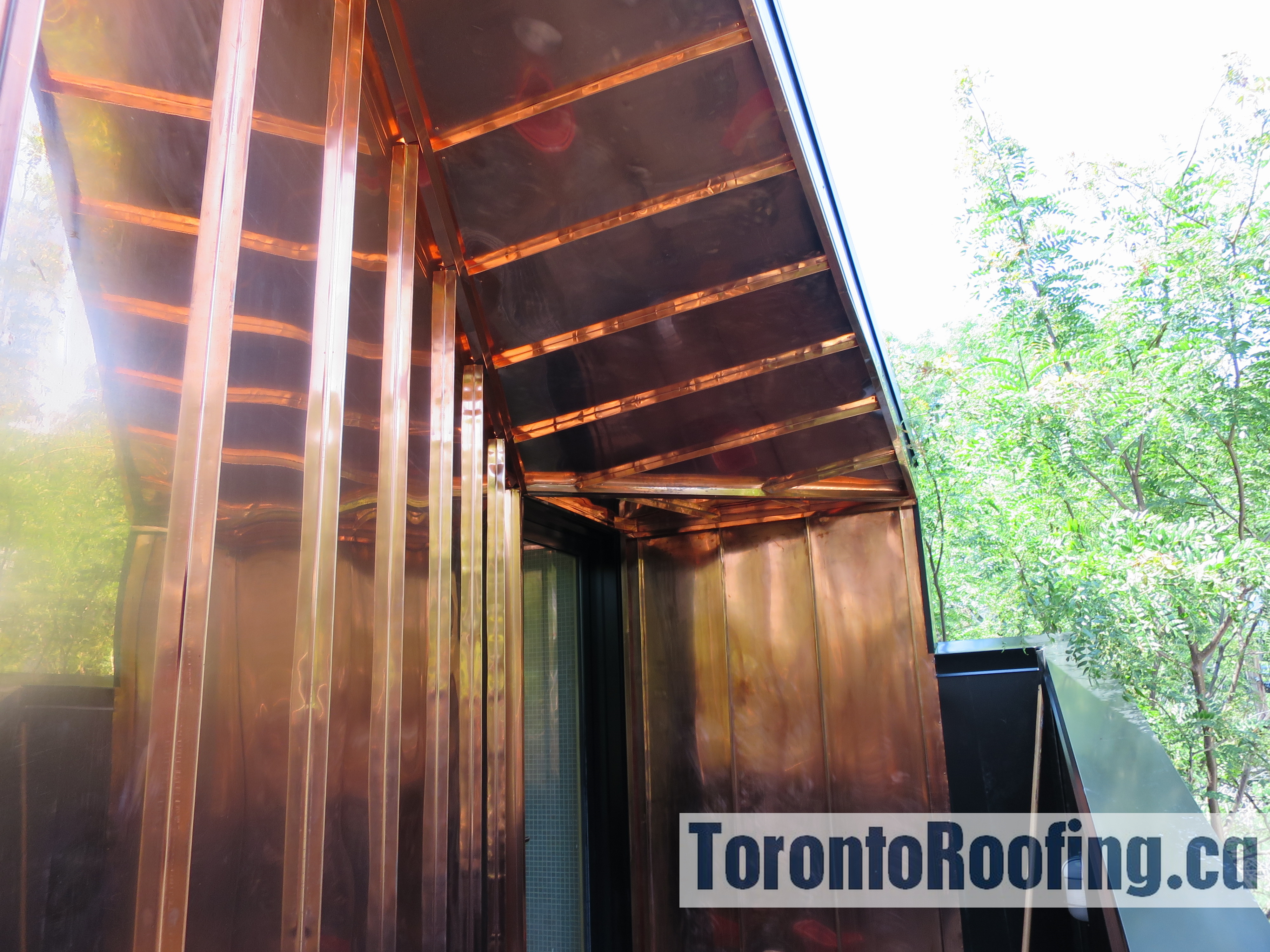 toronto-roofing-roof-siding-metal-copper-wood-modern-homes-aluminum-cladding-architeture-building-contractor-exterior-17