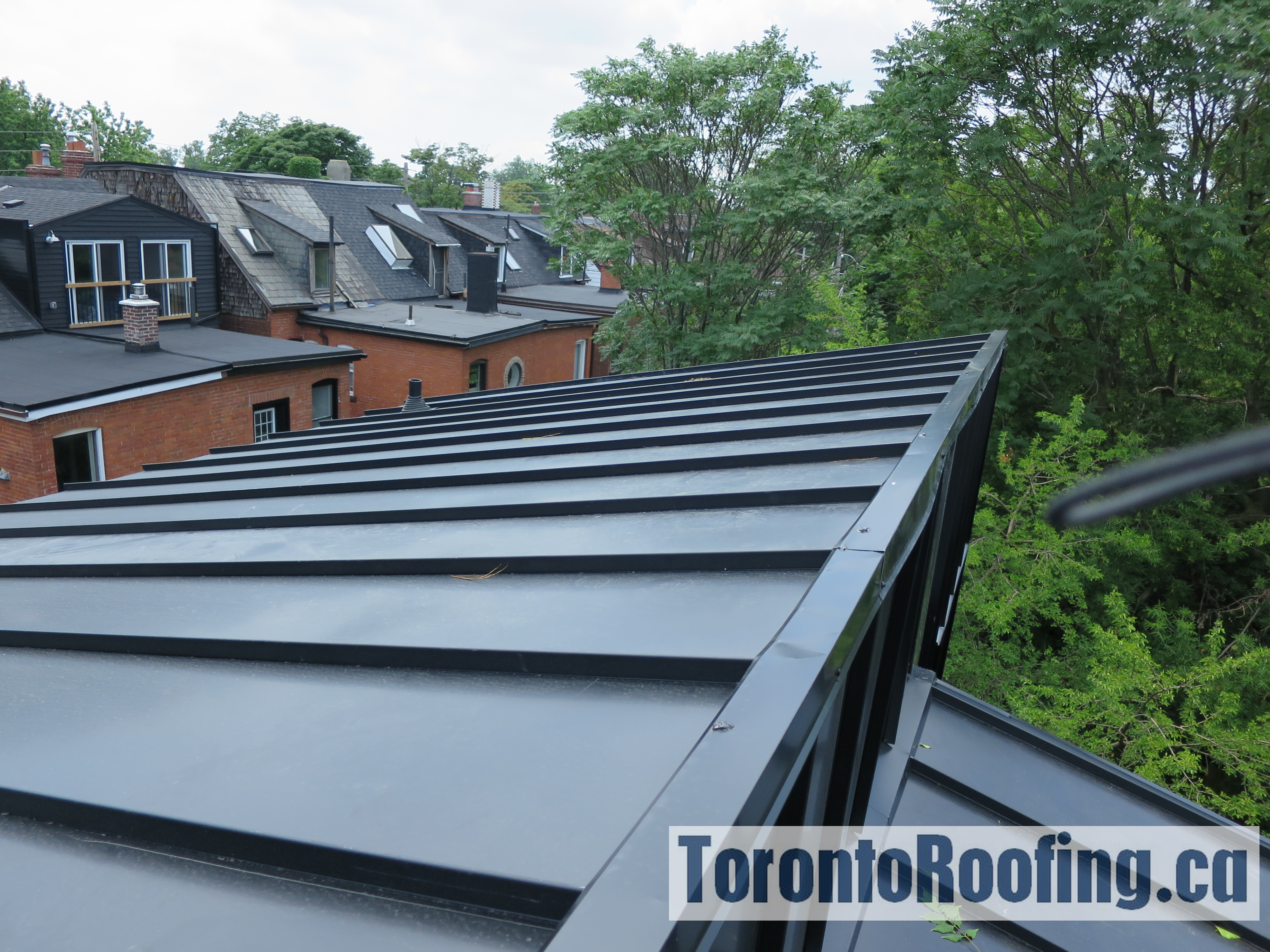 toronto-roofing-standing-seam-metal-roof-roofing-toronto-metal-roofing-roofing-contractor-3-copy