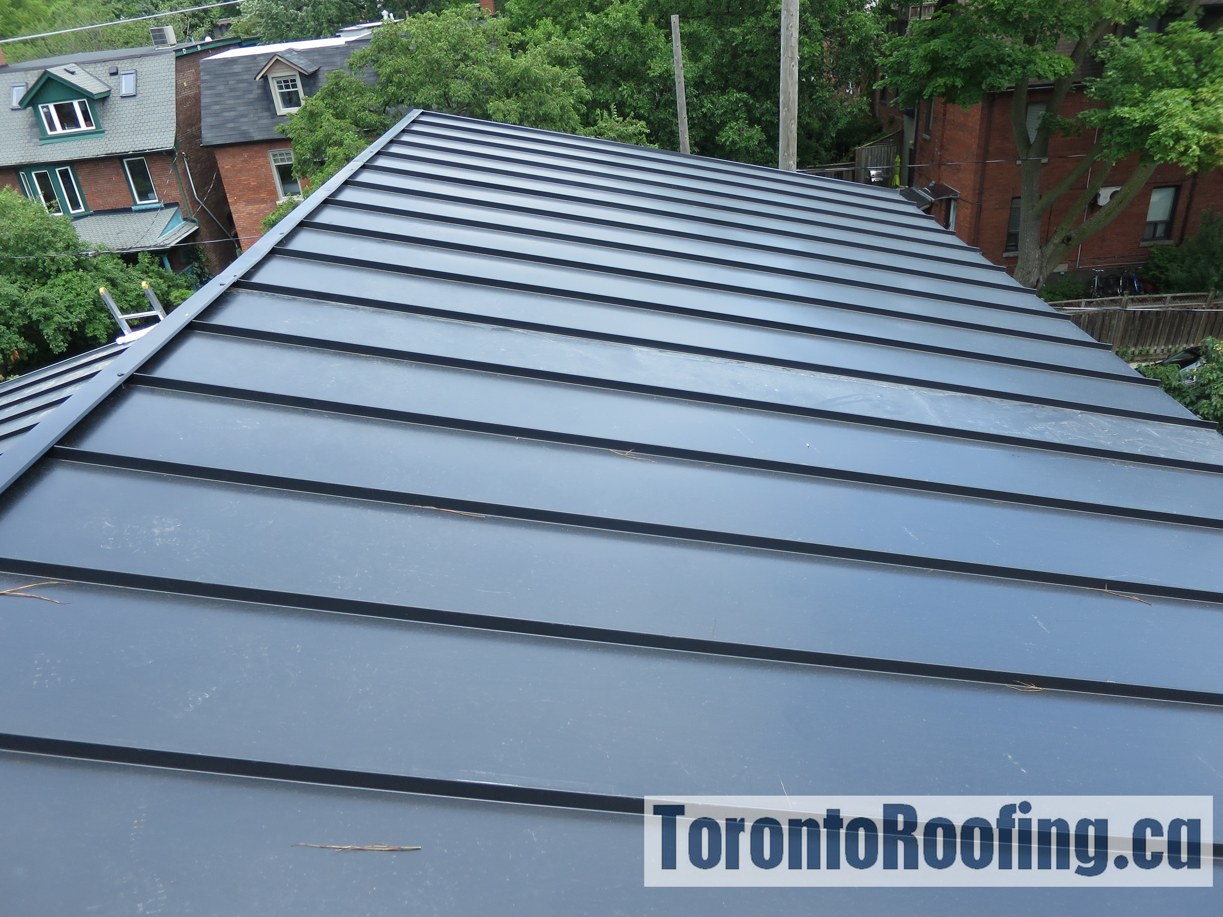 toronto-roofing-standing-seam-metal-roof-roofing-toronto-metal-roofing-roofing-contractor-6